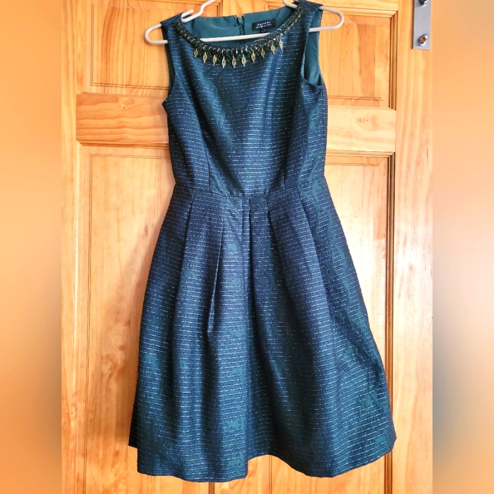 Tahari dress size 2